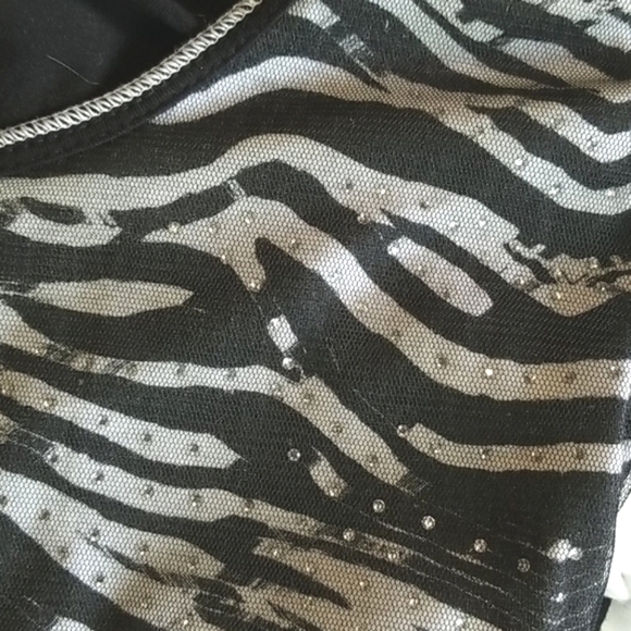 Edista Short Sleeve Embellished Blouse - Picture 6 of 6